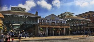 Outside the Jubilee Markets you can meet a Japanese massage therapist for a relaxing massage