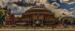 Outside the Royal Albert Hall one of our Asian massage professionals can meet you for a mind-blowing massage